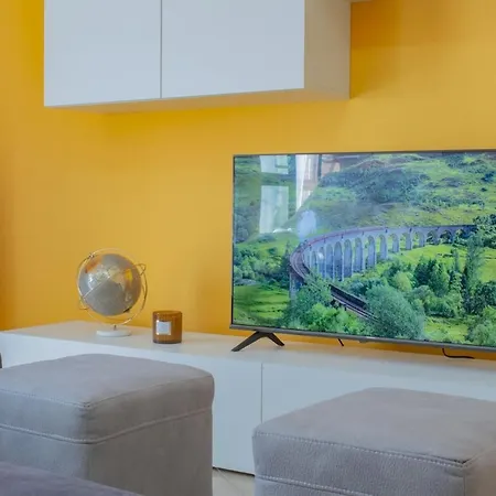 Lejlighed Casa Gialla Panorama In Centro Storico Dogliani